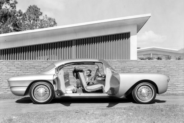 55-Biscayne-GM-motorama